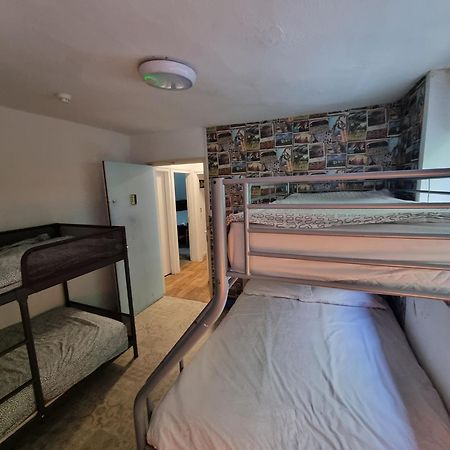 First And Last Youth Hostel دوفر المظهر الخارجي الصورة
